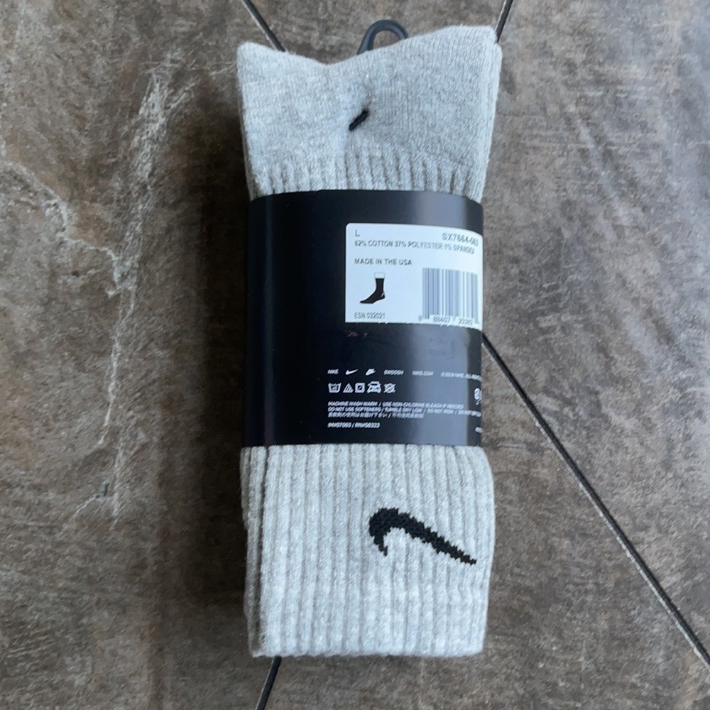 Nike Socks Everyday Cushioned Crew 3 pairs socks set NWT - Picture 3 of 16